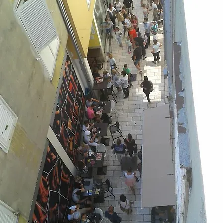 Nena City Center *