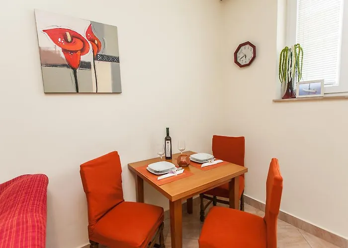 Nena City Center Apartment *